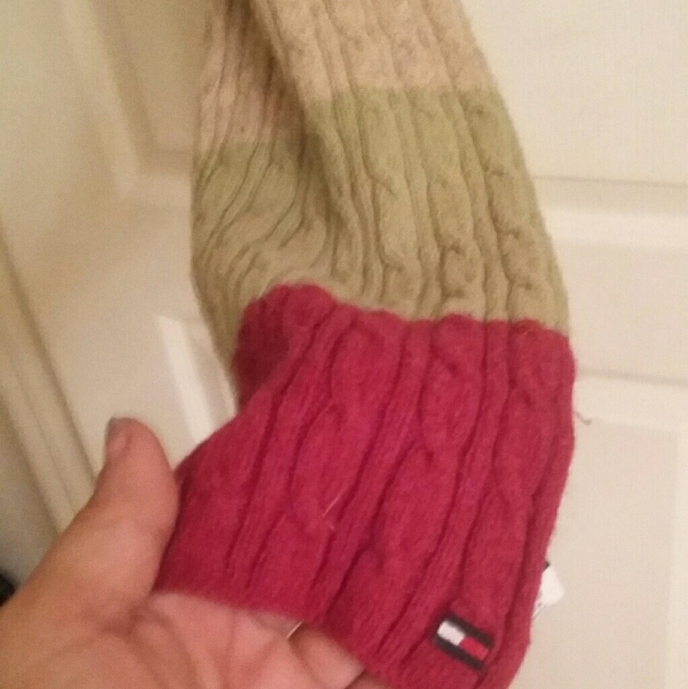 Scarf - Picture 3 of 4